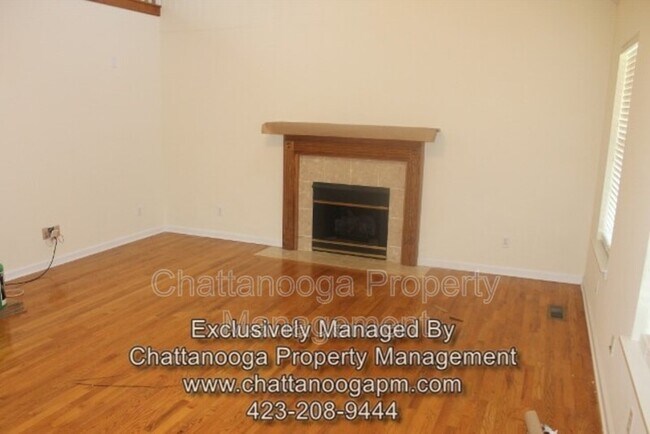 Foto del edificio - 67 Brook Wood Dr