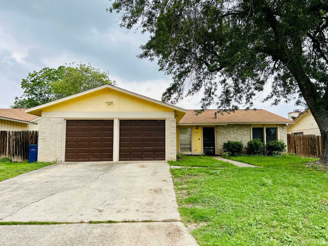Foto principal - 2914 Lakeland Dr