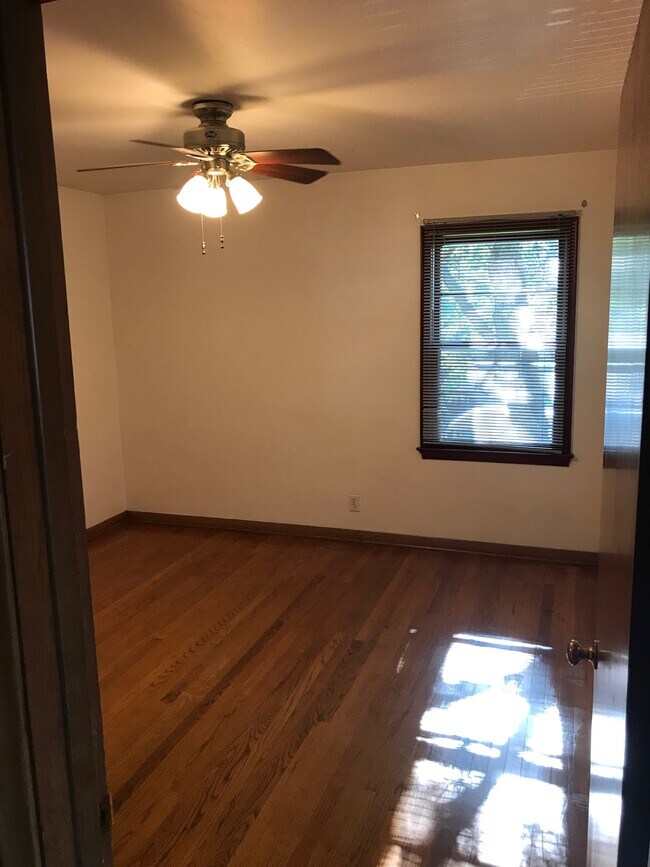 Foto del edificio - 519 Glenwood Dr