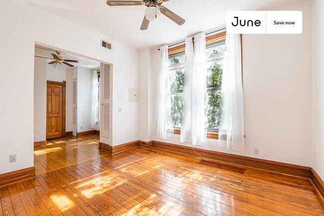 Foto del edificio - 3134 N Southport Ave