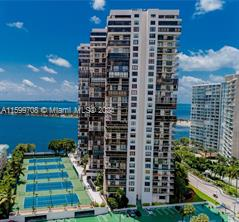 Foto principal - 2333 Brickell Ave