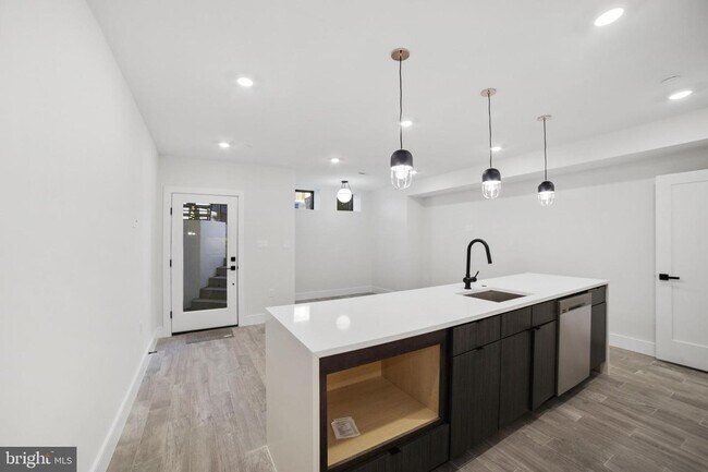 Foto del edificio - 516 M St NW