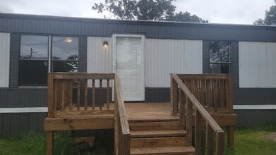 Building Photo - 9787 Settle Rd