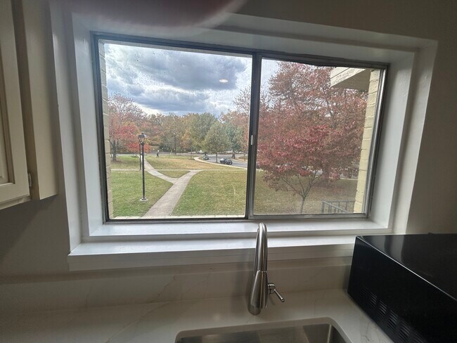 Foto del edificio - 10613 weymouth st 101