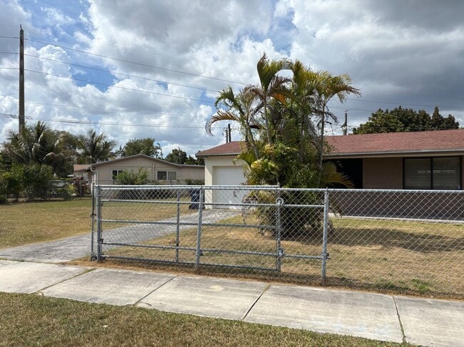 Foto del edificio - 20320 SW 110th Ct