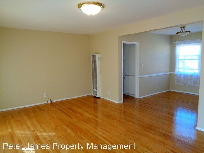 Building Photo - 2 br, 1 bath House - 10931 Winchell St