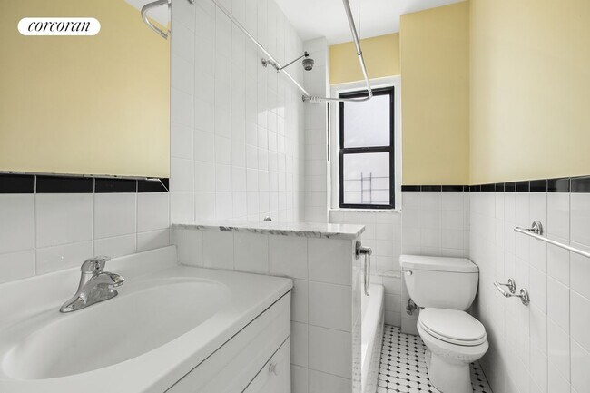 Foto del edificio - 880 W 181st St
