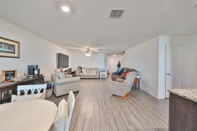 Foto del edificio - 5311 New Friendship Pl