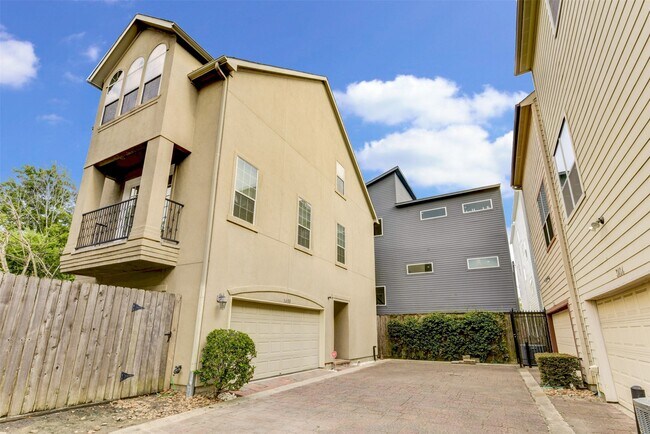 Foto del edificio - 3406 Nance St