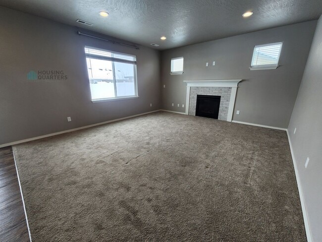 Building Photo - 209 S Lawson St