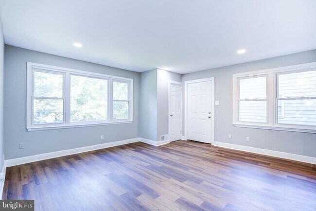 Foto del edificio - 3205 Henderson Ave