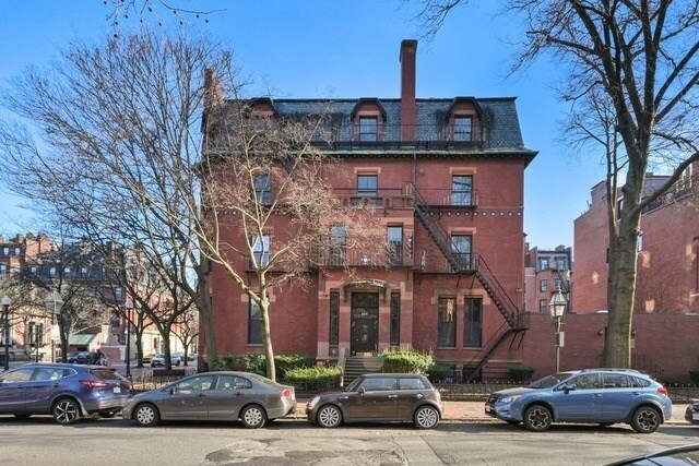 Primary Photo - 166 Marlborough St