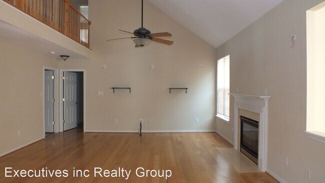Building Photo - 4 br, 2.5 bath House - 1564 Oakland Chase ...