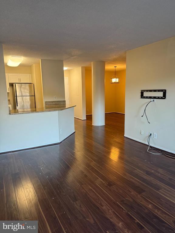 Foto del edificio - 2100 Langston Blvd.