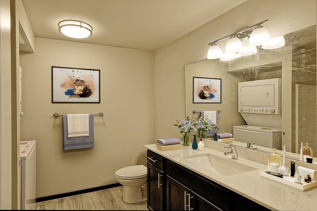 Building Photo - Pacific Pines