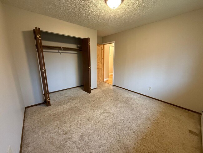 Foto del edificio - Adams Drive