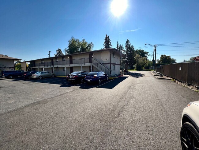 Foto del edificio - 12705 E 3rd Ave