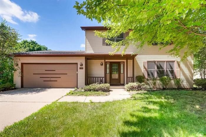 Primary Photo - 2133 Cherrywood Cir, Naperville, IL 60565