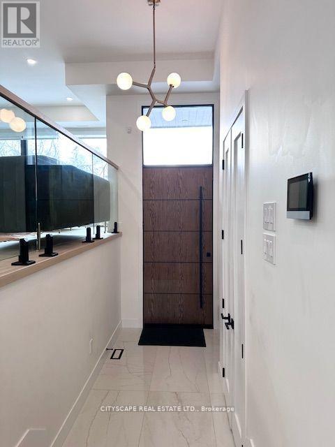 Building Photo - 2B Holmstead Ave