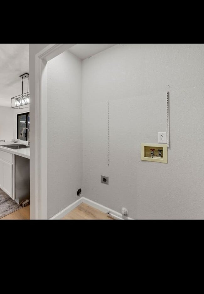 Foto del edificio - 900 Grandview Cir