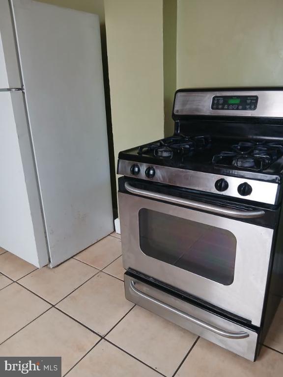 Foto del edificio - 1704 Monterey St