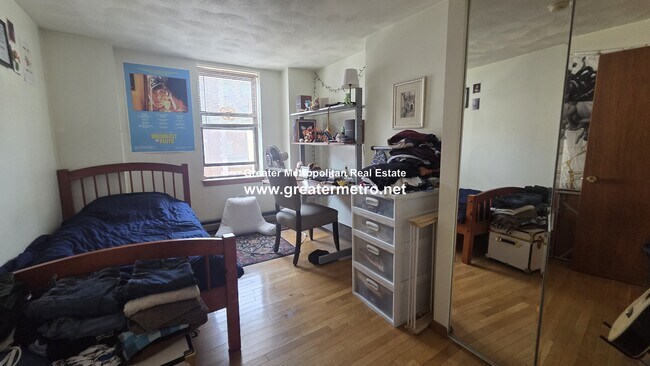 Foto del edificio - 183 Endicott St