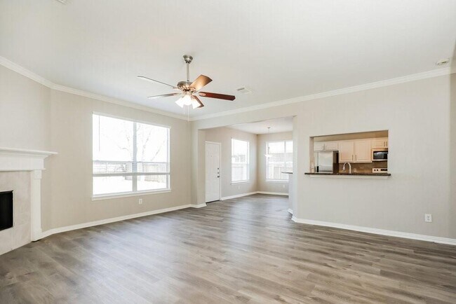 Building Photo - 11734 Pinos Altos Dr