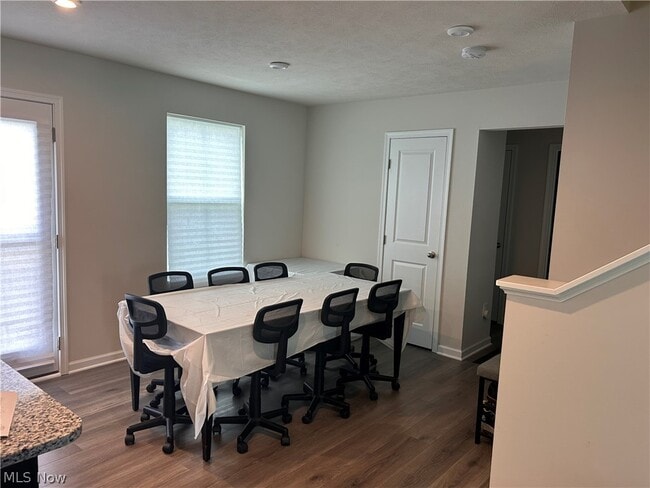 Building Photo - 3293 Stafford Dr