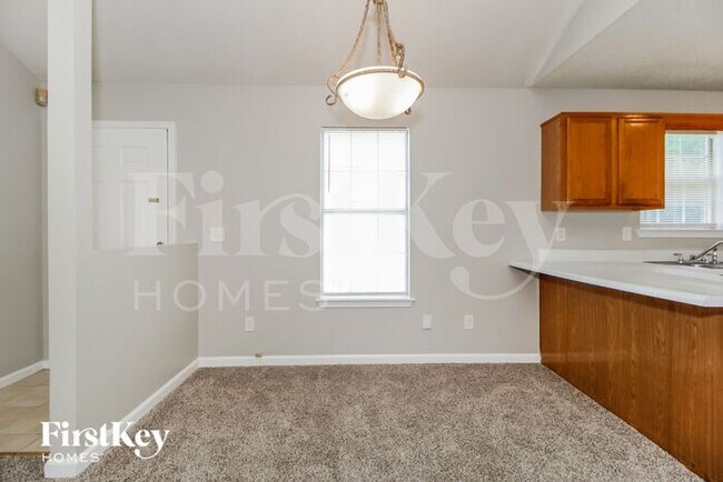 Building Photo - 1179 Foxwood Dr