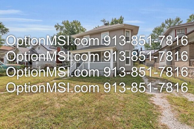 Building Photo - Spacious two-story home in the heart of Wy...