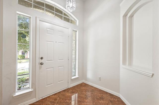 Foto del edificio - 4913 Tulip Ln