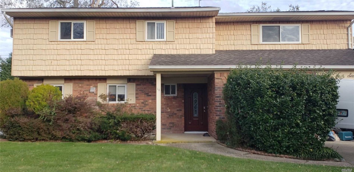 Primary Photo - 16 Hunt Pl