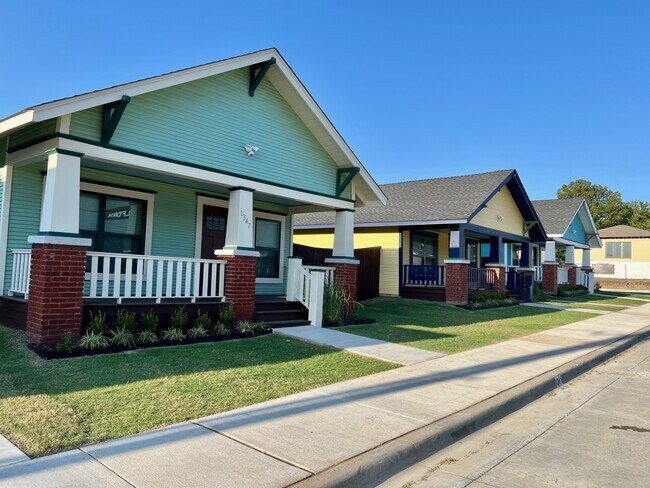 Foto del edificio - 1347 E Haskell St
