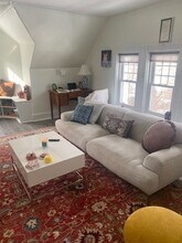 Building Photo - 125 Adams St