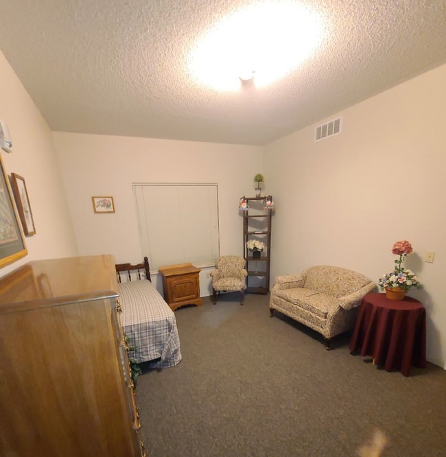 Building Photo - 811 W Coomer St