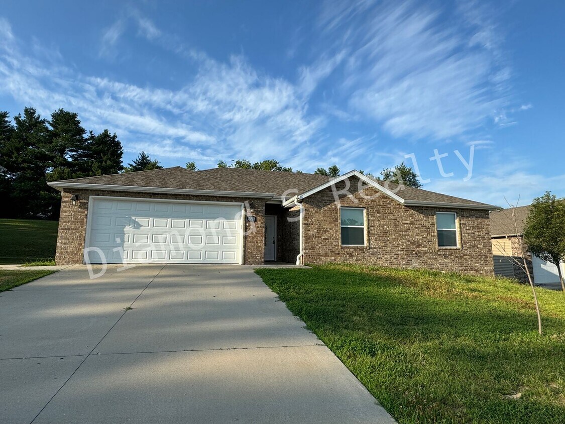 MOVE IN SPECIAL: FIRST FULL MONTH FREE WI... - MOVE IN SPECIAL:  FIRST FULL MONTH FREE WI...