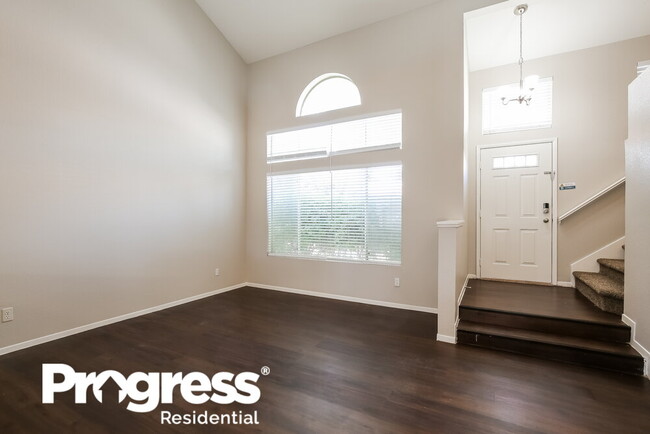 Foto del edificio - 1415 Desert Ridge Ave