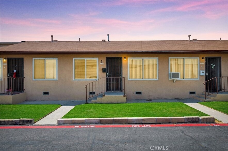 Primary Photo - 16102 Cornuta Ave