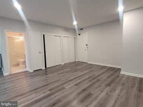 Building Photo - 135 S 19th St