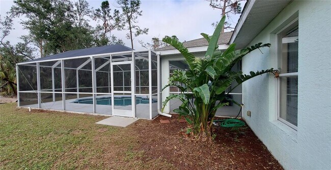 Building Photo - 3255 Mayflower Terrace