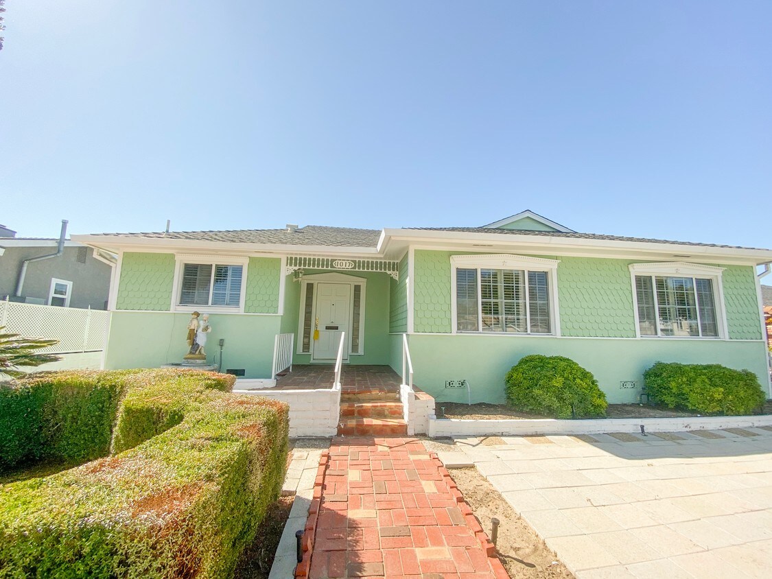 1017 Fonthill Ave, Torrance, CA 90503 House Rental in Torrance, CA