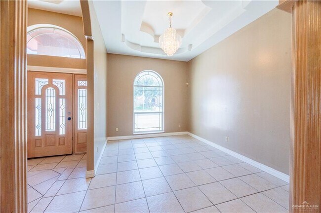 Building Photo - 208 Baylor Ave