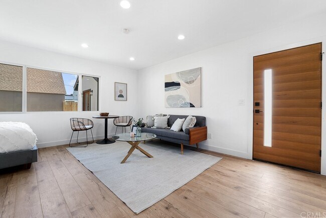 Foto del edificio - 5655 Bowcroft St