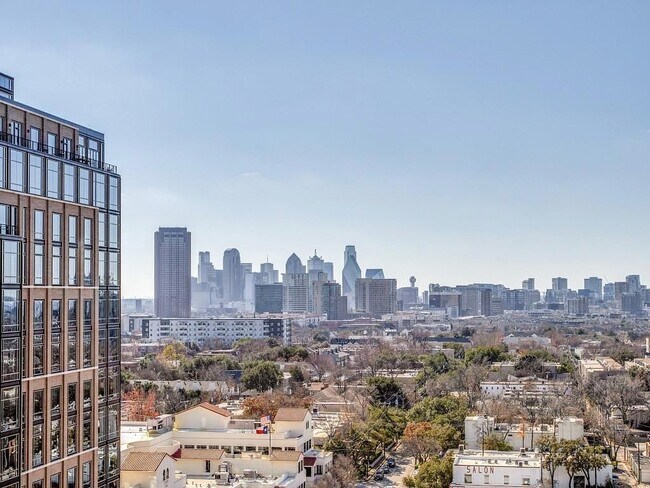 Foto del edificio - 4611 Travis St