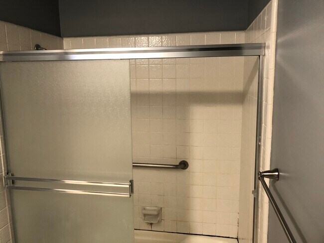 Foto del edificio - 507 N Elena Ave