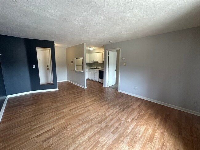 Foto del edificio - 915 Edgell Rd