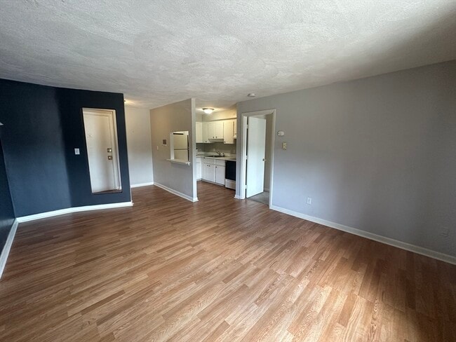 Building Photo - 915 Edgell Rd