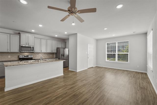 Foto del edificio - 2813 Appaloosa Ln