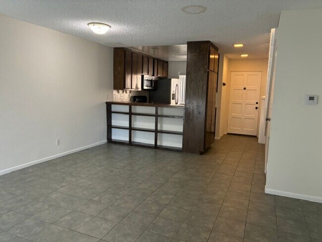 Foto del edificio - 12750 Centralia St