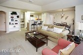 Foto principal - 8655 Jones Rd